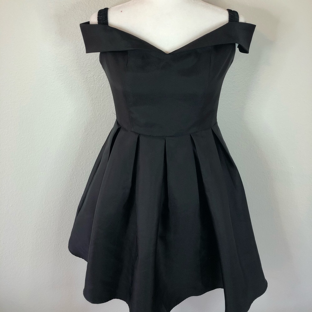 Fashion Nova medium black party dress short